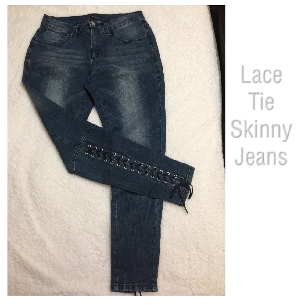 Rear Lace Tie Skinny Jeans!!